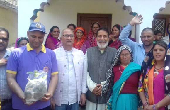 चंडी प्रसाद भट्ट समेत मुख्यमंत्री के वैज्ञानिक सलाहकार ने किया गांवों का भ्रमण