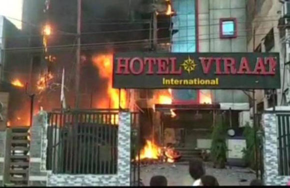 लखनऊ के होटल विराट में आग धधकी, 5 की मौत, कई घायल