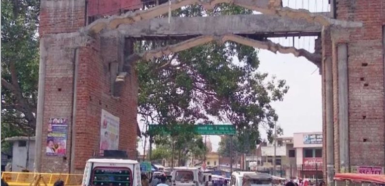 अयोध्या में तोड़ा जाएगा राम प्रवेश द्वार, अब तक खर्च हो चुके 50 करोंड़