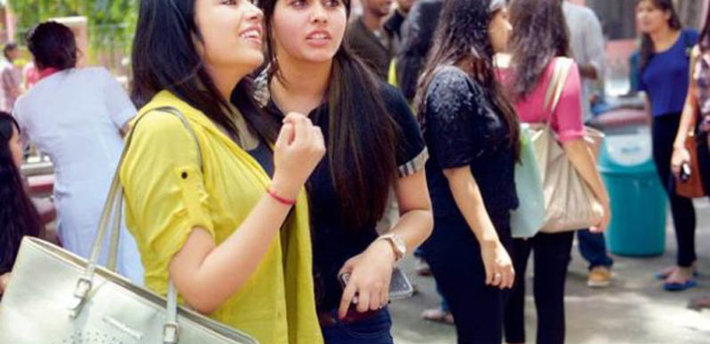 कॉलेज के फर्स्ट-डे कैसे दिखे एट्रेक्टिव? जानिए
