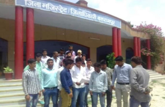 शासनादेश के विरोध में बेरोजगार बीटीसी प्रशिक्षुओ ने खोला मोर्चा