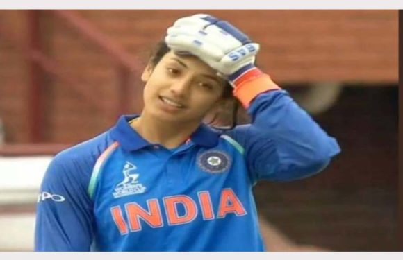 भारतीय महिला बल्लेबाज़ स्मृति मंडन का 22वाँ बर्थडे सोशल मीडिया पर शेयर की फोटो