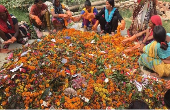 अयोध्या के मंदिरों में चढ़ाये जाने वाले फूलों का अपमान नहीं होगा