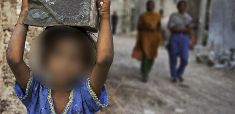 बाल दिवस-क्यों बदहाल एवं उपेक्षित है बचपन ?