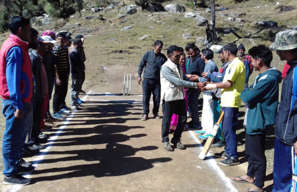 चमोली के पोखरी ब्लाक में नैल में किक्रेट टूर्नामेंट का हुआ आयोजन