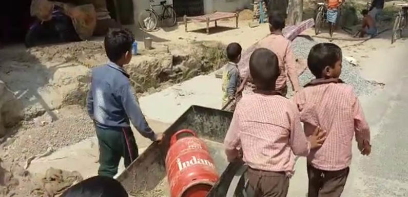 शिक्षा मंत्री के जिले में सिलेंडर ढो रहे नौनिहाल,सर्वशिक्षा अभियान को लग रहा पलीता