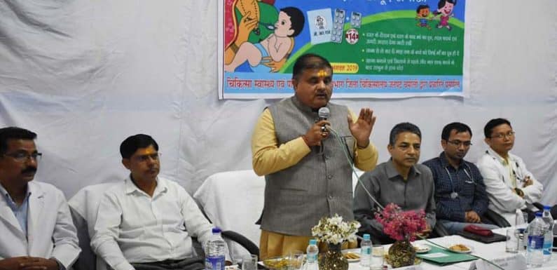 महेन्द्र प्रसाद भट्ट ने गोपेश्वर में सघन डायरिया नियत्रंण पखवाड़ा कार्यक्रम का किया शुभांरभ