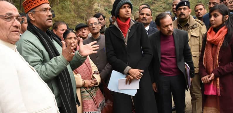 मुख्यमंत्री त्रिवेन्द्र सिंह रावत ने गैरसैंण में बनने वाली चौरड़ा झील का स्थलीय निरीक्षण