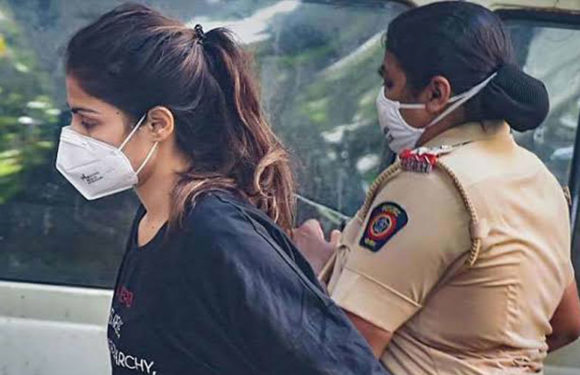Rhea Chakraborti Update-रिया चक्रवर्ती को गिरफ्तार किया गया