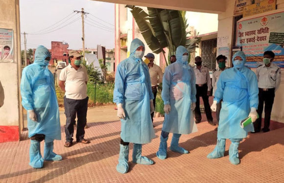 कोविड-19 से लड़ने वाले स्वास्थ्य कर्मियों के लिए बीमा योजना 6 महीने के लिए बढ़ी