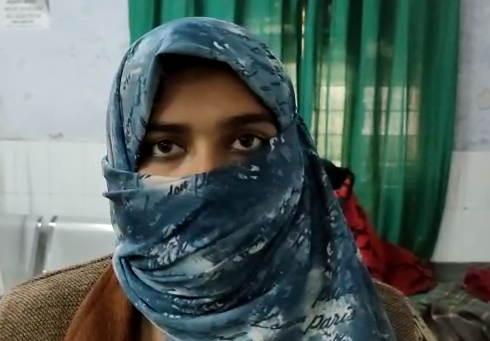 पीड़ित युवती ने लगाया आरोप, शराबियों के इशारे पर काम कर रही पुलिस