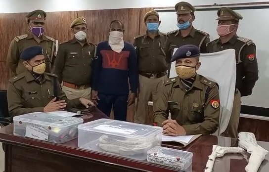 गोण्डा में चल रहे अवैध असलहा फैक्ट्री का भंडाफोड़