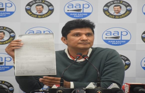 भाजपा पार्षद रिश्वत में 10 लाख रुपए लेते हुए रंगेहाथ पकड़े गए- सौरभ भारद्वाज