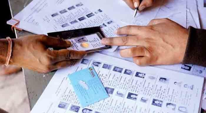 अमेठी : मतदाता सूची में गड़बड़ी करने पर BLO के विरुद्ध FIR