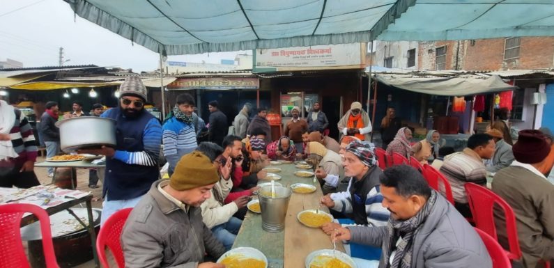 समरसता सहभोज कार्यक्रम के अंतर्गत खिचड़ी भोज का आयोजन