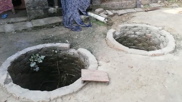 अमेठी : भ्रष्टाचार की भेंट चढ़ गए इस गाँव के शौचालय
