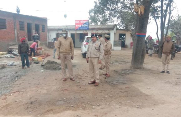 देवरिया : पुलिस अधीक्षक ने किया थाना बरियारपुर का निरीक्षण