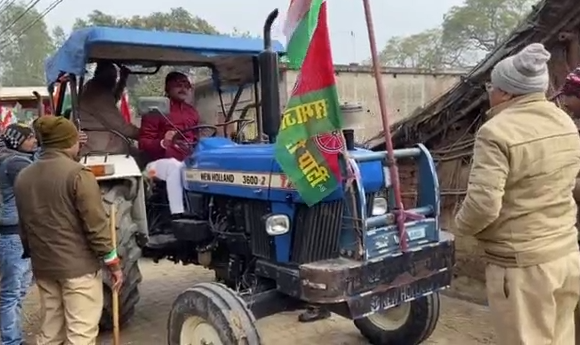 सिद्धार्थनगर : किसानों के समर्थन में ट्रैक्टर रैली, पुलिस और सपा कार्यकर्ताओं के बीच झड़प