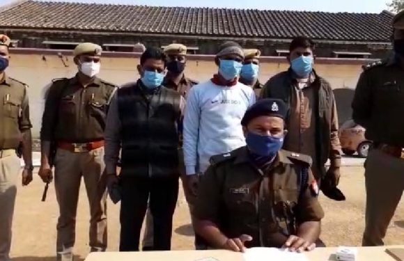 झाँसी : शातिर बदमाशों व गांजा तस्कर को किया गिरफ्तार, कार्यवाही शुरु