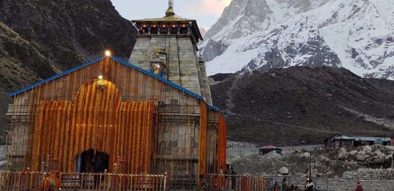हिमालय स्थित  ग्यारहवें ज्योर्तिलिंग श्री केदारनाथ धाम  के कपाट खुले