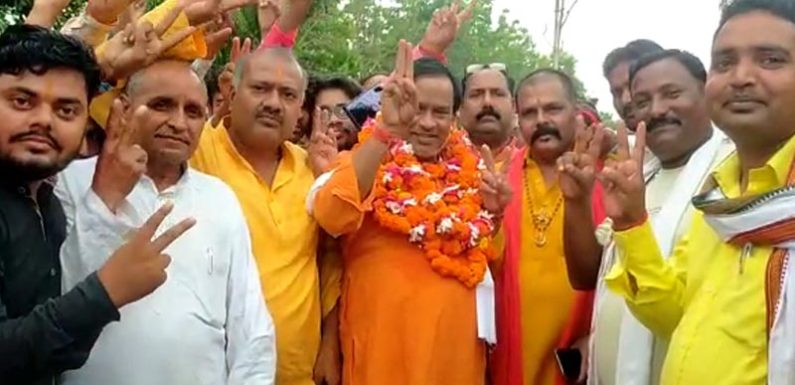 बलरामपुर- 7 ब्लॉक प्रमुख निर्विरोध दो ब्लॉक पर तीन- तीन पर्चा दाखिल