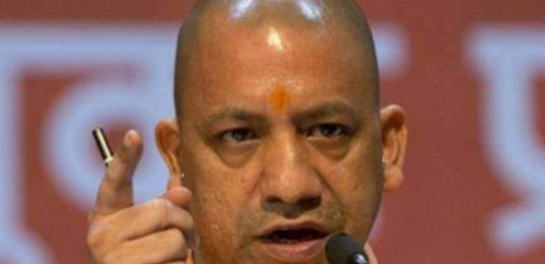 लखीमपुर मामले में सीएम योगी का बड़ा एक्शन, सीओ, एसओ,तीन सबइंस्पेक्टर सस्पेंड