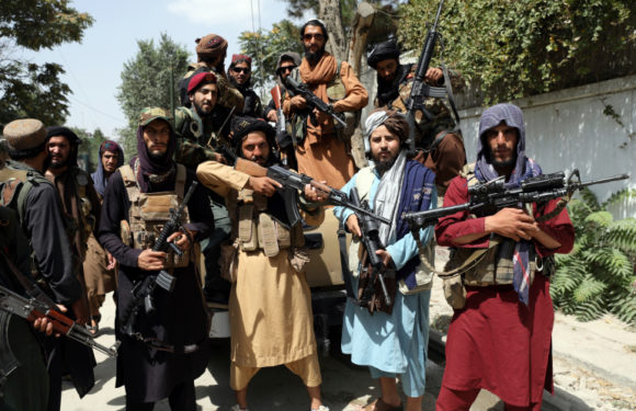 नई अफगान सरकार की घोषणा के बाद में दुनिया की प्रतिक्रिया कैसी रही?