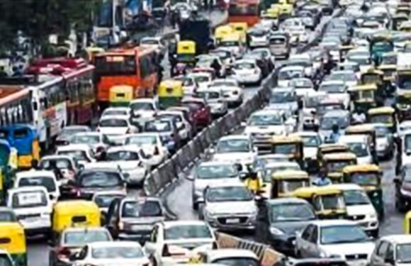 दिल्ली में ‘‘रेड लाइट ऑन, गाड़ी ऑफ‘‘ अभियान शुरु, दिल्ली में प्रदूषण का मुख्य कारण जहरीली हवा व धूल- अनिल कुमार