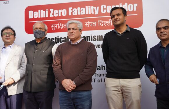 परिवहन मंत्री कैलाश गहलोत ने दिल्ली में सड़क सुरक्षा में सुधार के लिए राजघाट पर ‘टैक्टिकल अर्बनिज्म’ ट्रायल का उद्घाटन किया