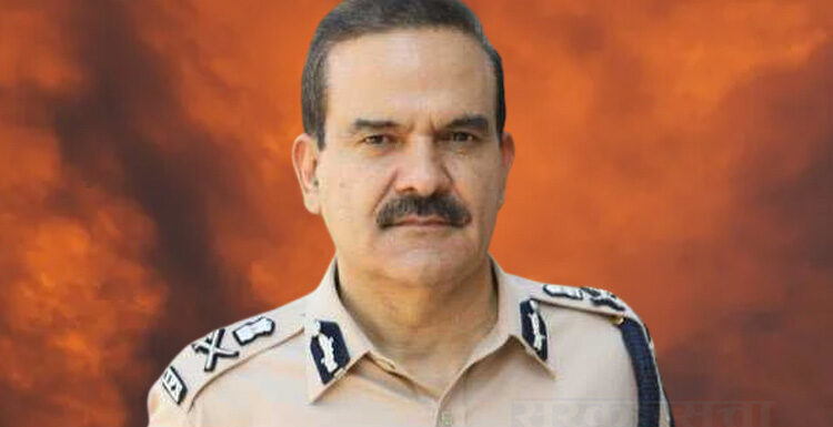 रंगदारी मामला: मुंबई के पूर्व पुलिस प्रमुख परम बीर सिंह बिल से निकले