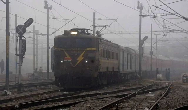प्रयागराज, गोरखपुर, लखनऊ, बरेली समेत कई शहरों के लिए कल से 58 ट्रेन रद्द, देखें लिस्ट
