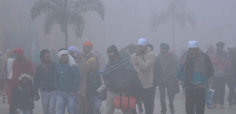 दिल्ली में आज सीजन की सबसे ठंडी सुबह, अभी और सताएगी ठंड