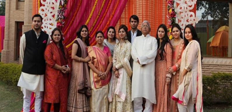 लालू यादव के घर फिर बजेगी शहनाई, तेजस्वी यादव की सगाई कल, दिल्ली में जुटा लालू परिवार