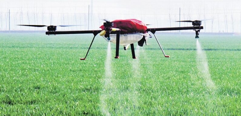 हाईटेक होगी खेती:एग्रीकल्चर ड्रोन इस्तेमाल के लिए SOP जारी, तोमर बोले- इससे किसानों को फायदा होगा, रोजगार भी बढ़ेगा