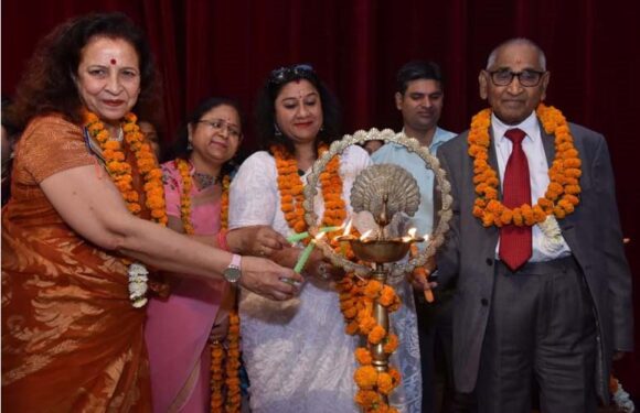 अच्छे समाज की आधारशिला स्कूल में ही रखी जाती है – डा. जगदीश गाँधी