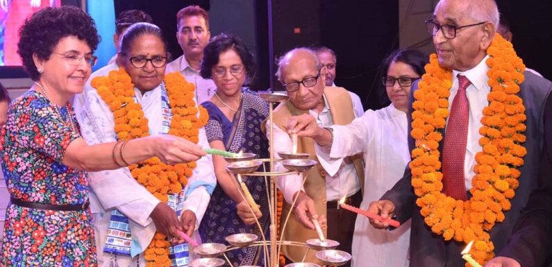 सी.एम.एस. सही मायनों में भावी पीढ़ी को जीवन निर्माण की शिक्षा दे रहा हैं:शिक्षा मंत्री श्रीमती गुलाब देवी