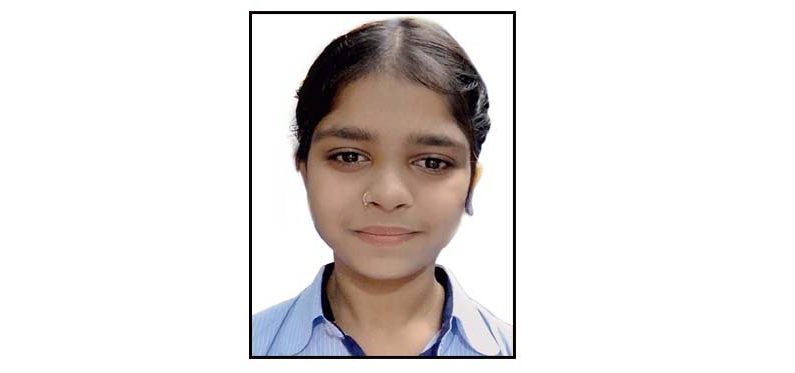 सी.एम.एस. छात्रा ने जीता निबन्ध प्रतियोगिता का प्रथम पुरस्कार