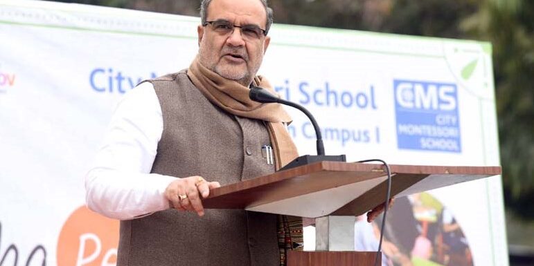 प्रदेश भाजपा अध्यक्ष चौधरी भूपेन्द्र सिंह ने बढ़ाया सी.एम.एस. छात्रों का हौसला