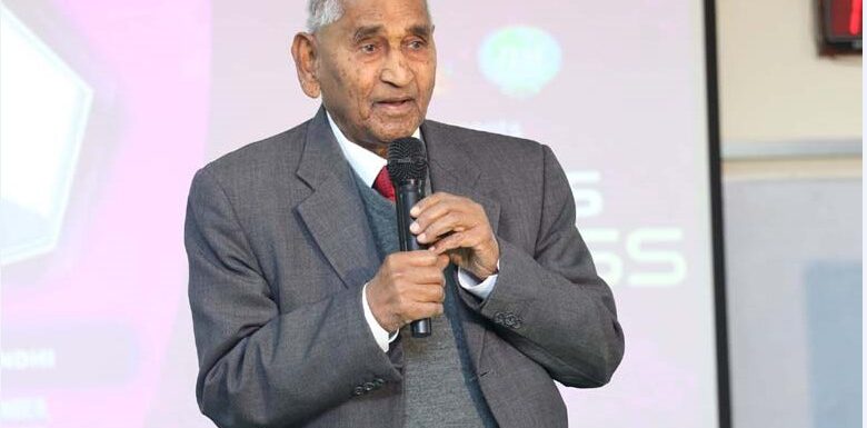 आई.आई.एम. लखनऊ के ‘लीडर्स एक्सप्रेस’ मंच पर सी.एम.एस. संस्थापक व प्रख्यात शिक्षाविद् डा. जगदीश गाँधी का व्याख्यान