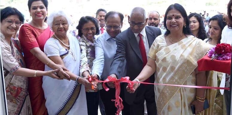 सी.एम.एस. अलीगंज में कैम्ब्रिज सेक्शन का हुआ भव्य उद्घाटन