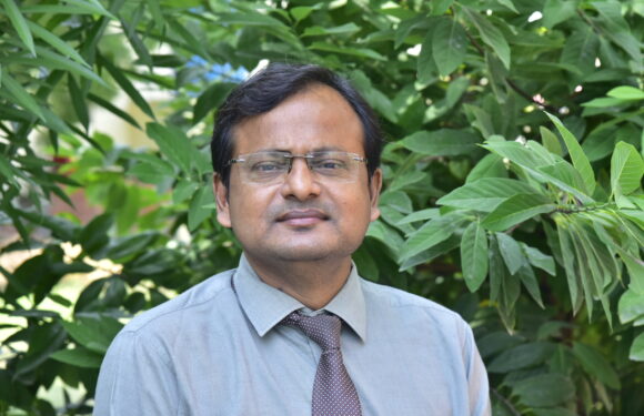 राज्य स्तरीय विशिष्ठ कृषि वैज्ञानिक के लिए डॉ दया एस. श्रीवास्तव का चयन